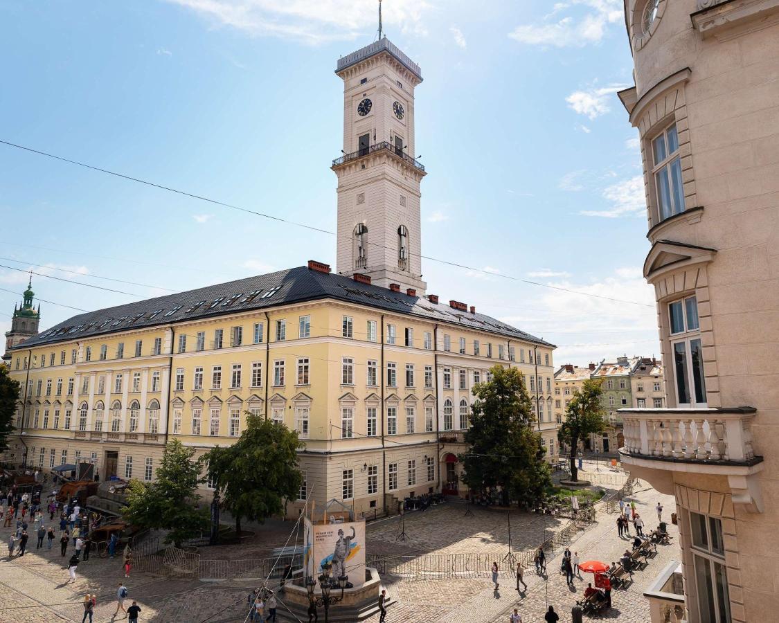 Best Western Plus Market Square Lviv Extérieur photo